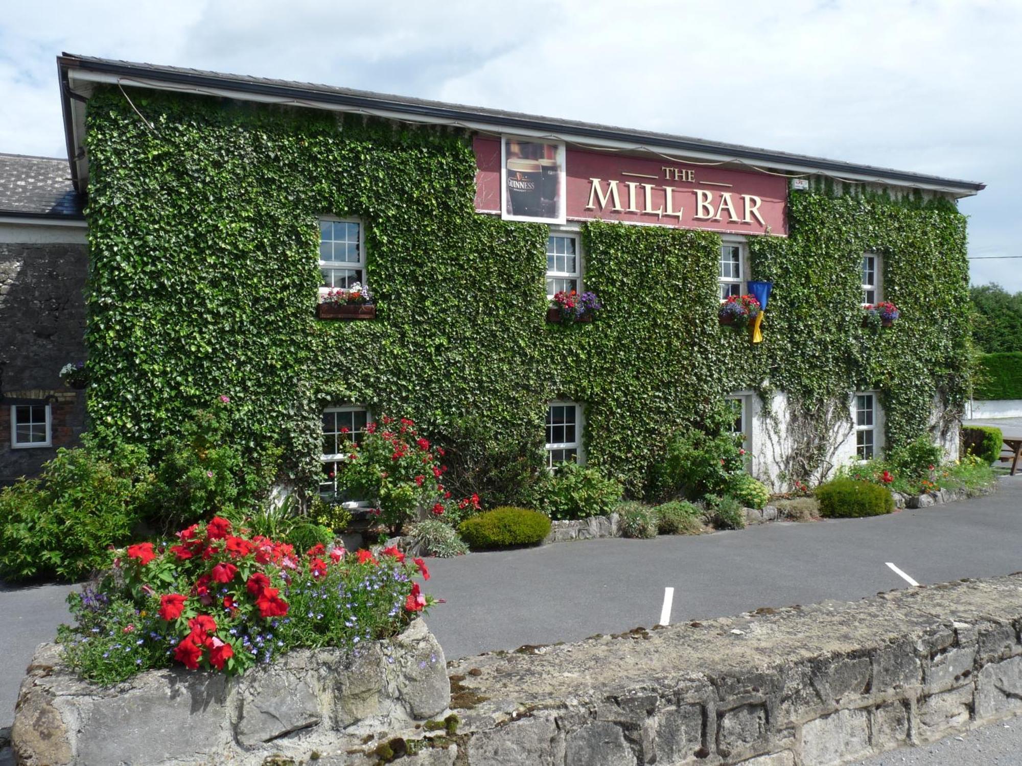 Bed and Breakfast The Mill Bar Athlone Zewnętrze zdjęcie